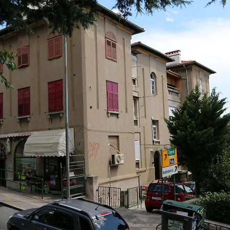 Apartment Krimeja Rijeka Eksteriør billede
