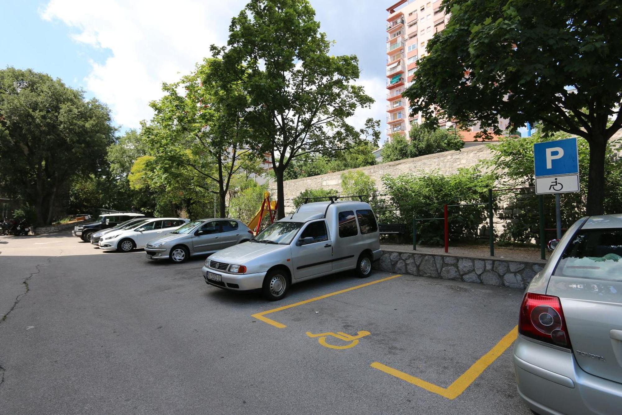 Apartment Krimeja Rijeka Eksteriør billede