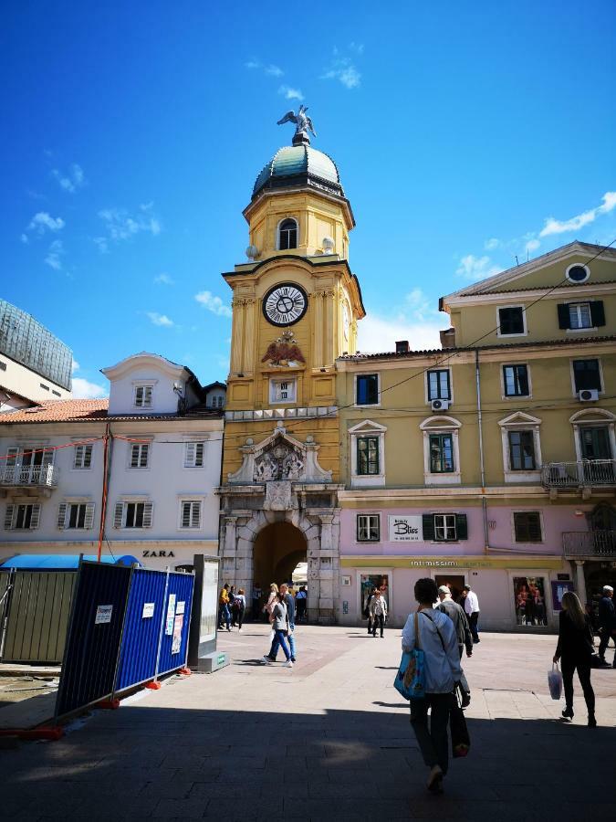 Apartment Krimeja Rijeka Eksteriør billede
